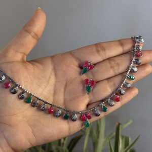 Simple Silver Neckpiece - Red & Green