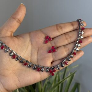 Simple Silver Neckpiece - Red